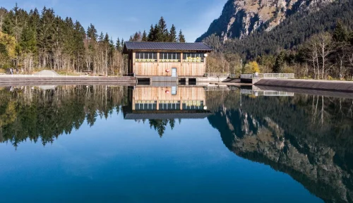 Turbinenhaus des Wasserkraftwerks Warmatsgund in Oberstdorf